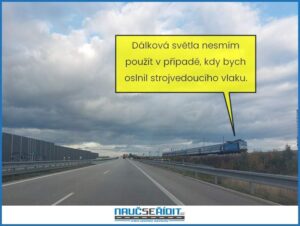 oslnění světly strojvedoucího